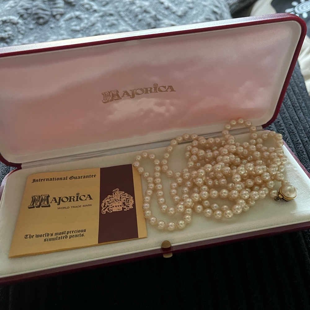 Womens Vintage Majorca Pearls